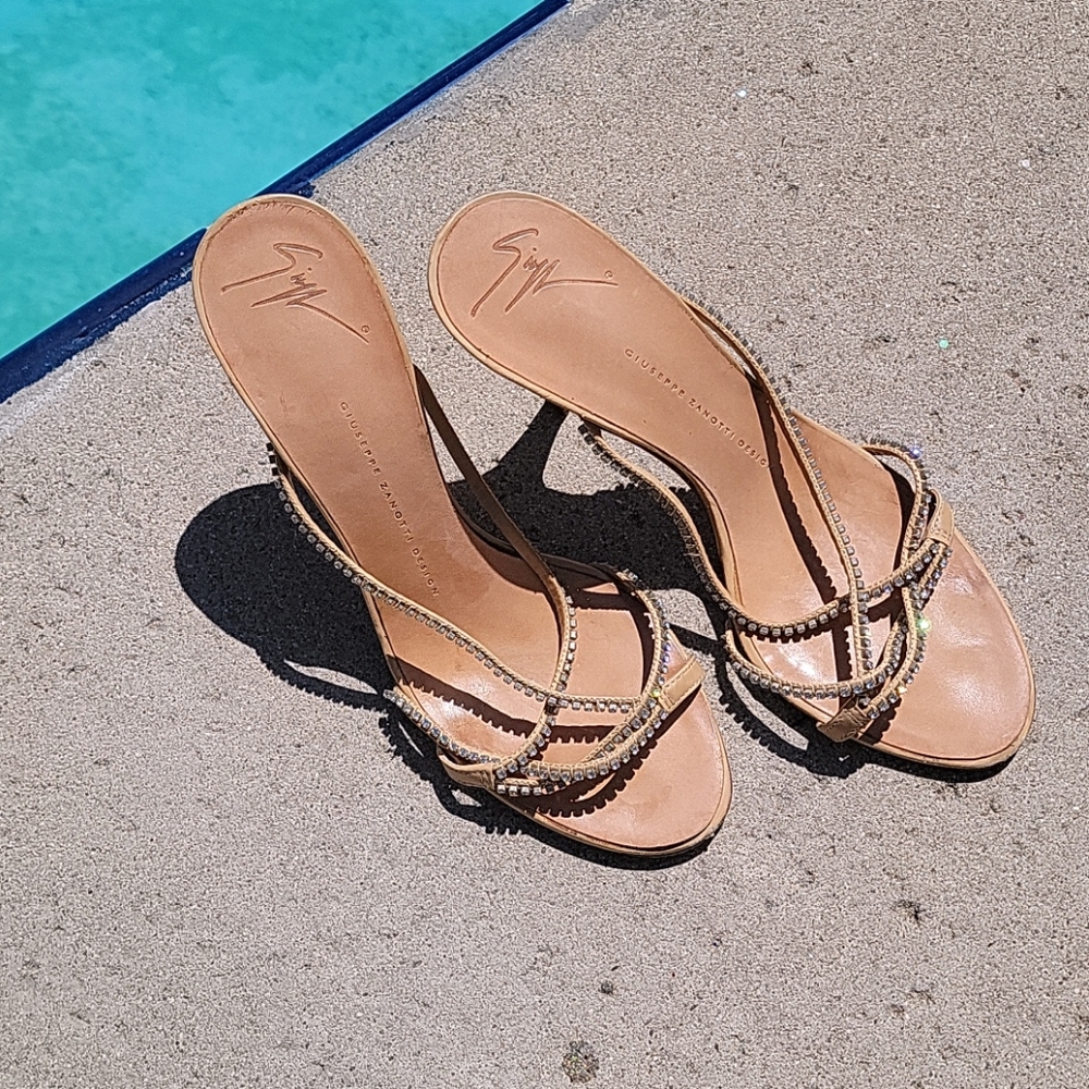 Giuseppe Zanotti design sexy sandals